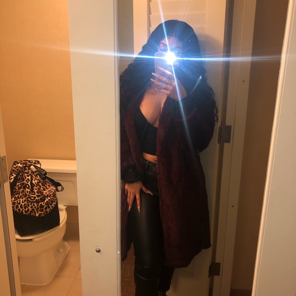 Meet your Posher, Kim